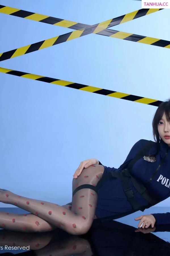 玥儿玥  [XiuRen]高清写真图 2025.07.14 No.10544 玥儿玥er 蓝色制服第11张图片